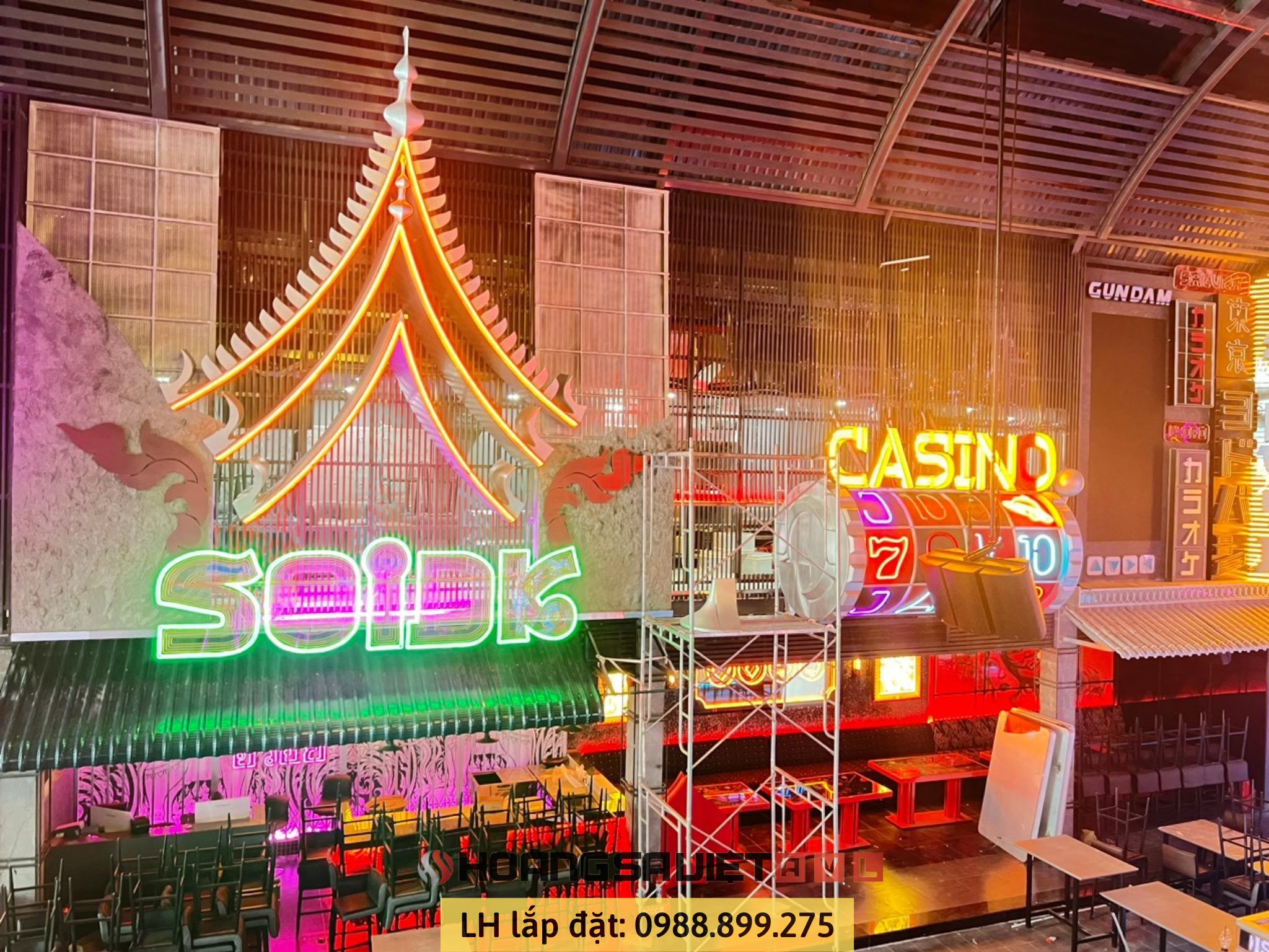 Construction of stage lighting equipment 