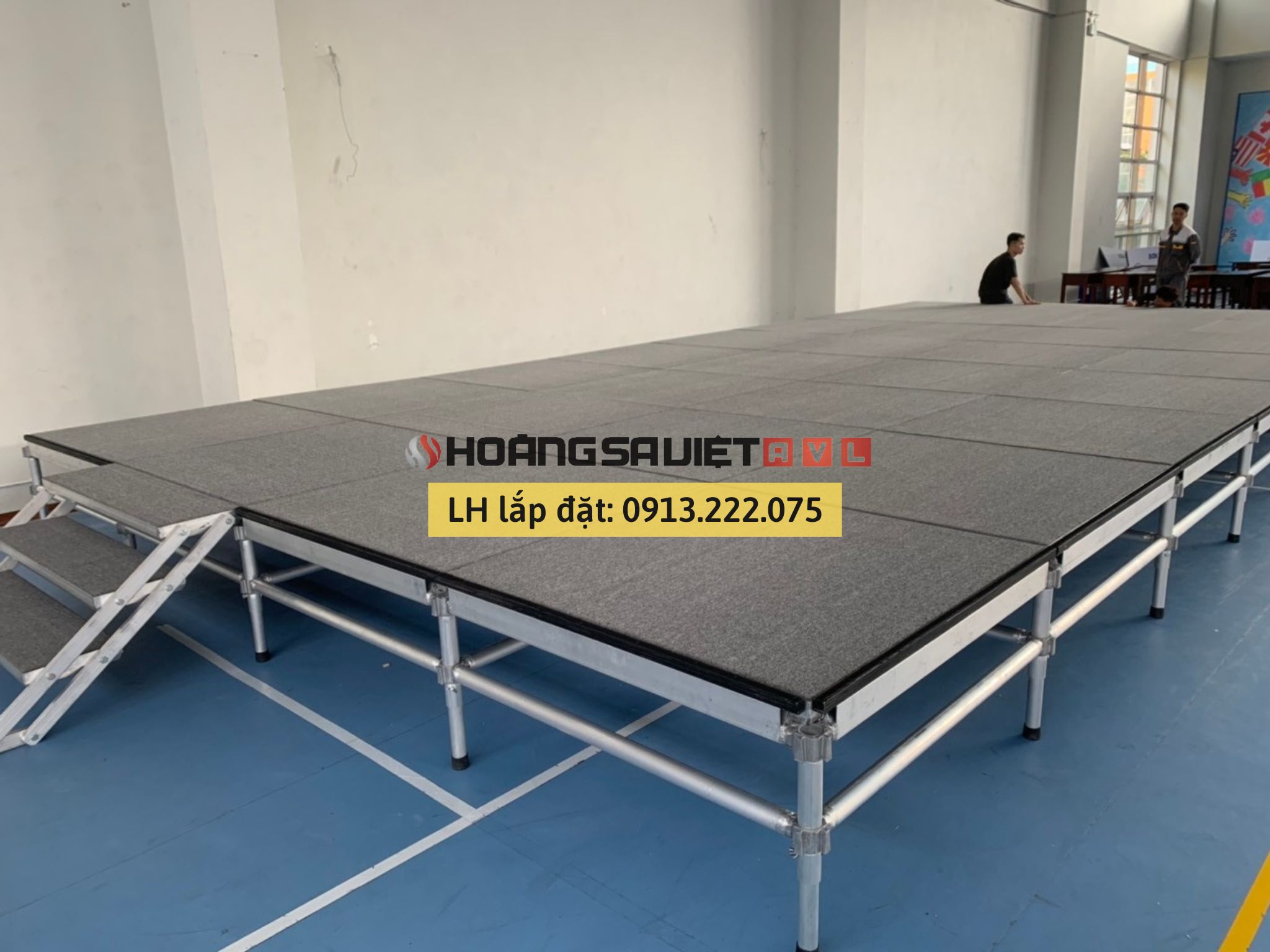 Construction and installation of mobile assembly stage at HSV ProAVL