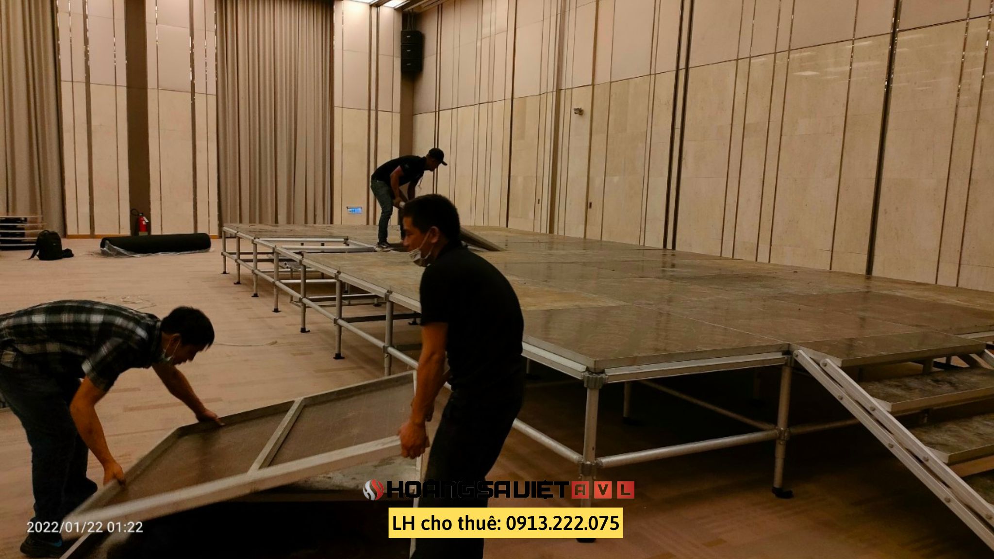 Installation of HSV AVL event stage