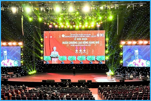 ÂM THANH ÁNH SÁNG ÂM THANH ÁNH SÁNG